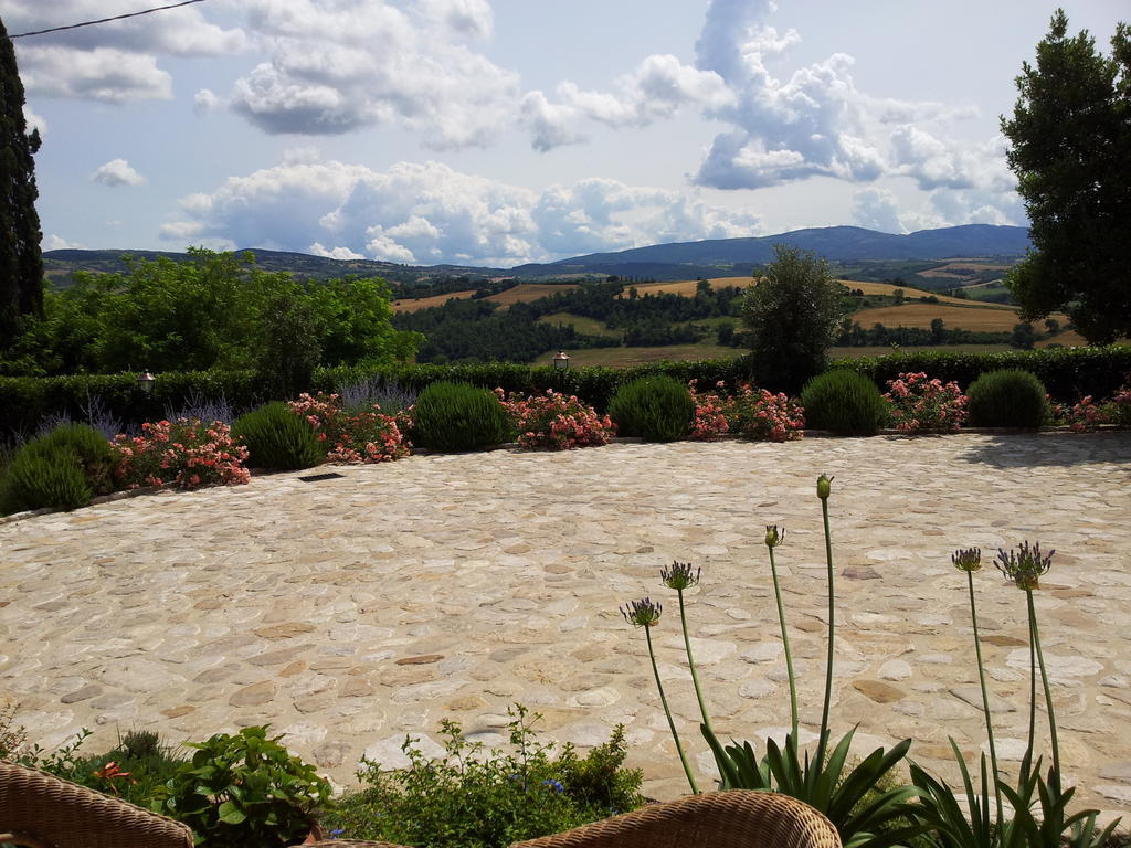Agriturismo La Torraccia Todi Luaran gambar