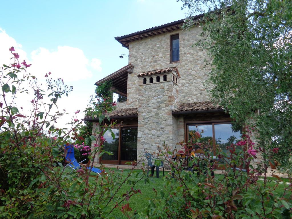 Agriturismo La Torraccia Todi Luaran gambar