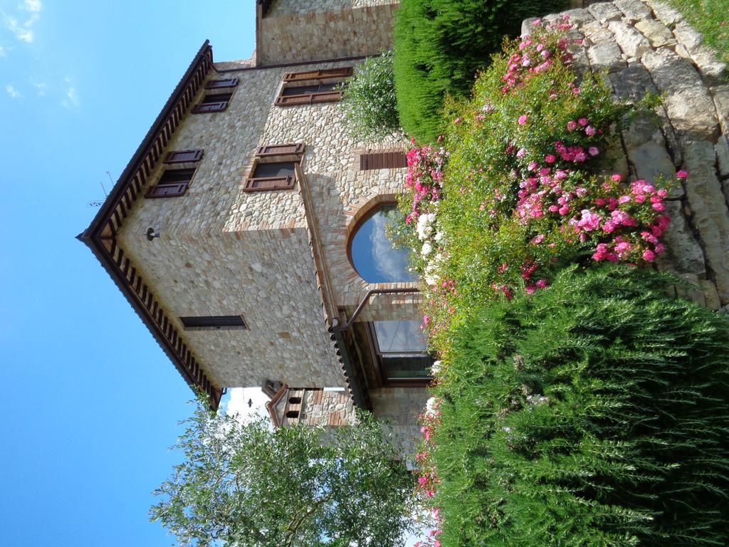 Agriturismo La Torraccia Todi Luaran gambar