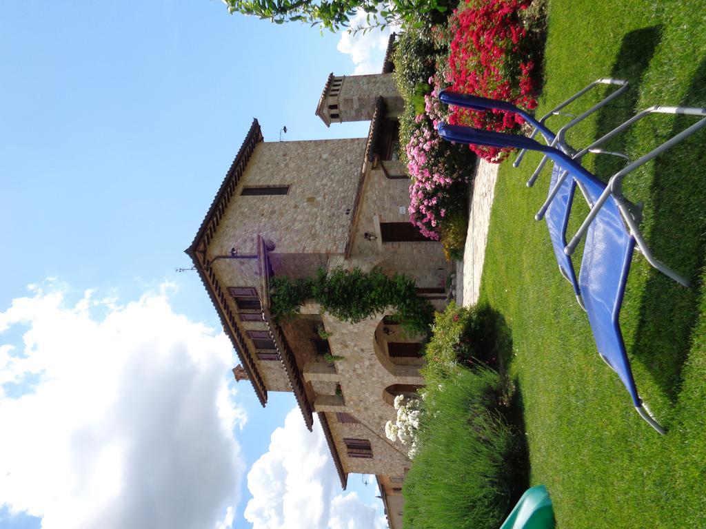 Agriturismo La Torraccia Todi Luaran gambar